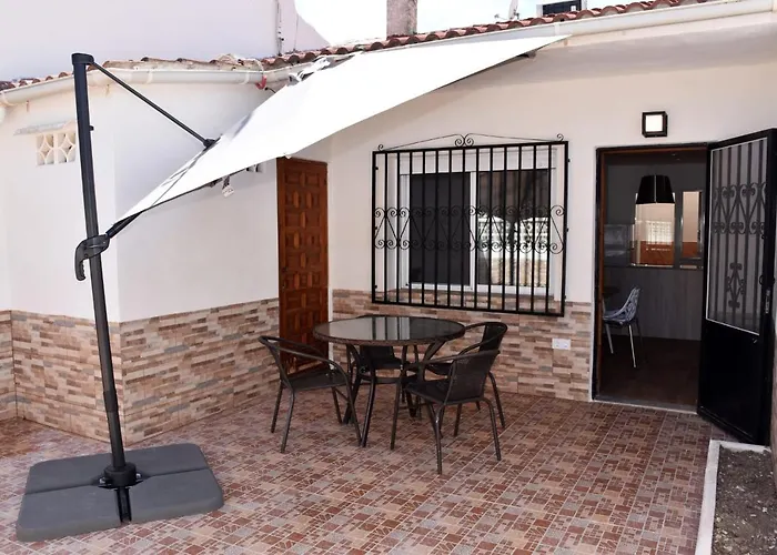 Casa Alex Torrevieja- Holiday House - Con Piscina Comunitaria