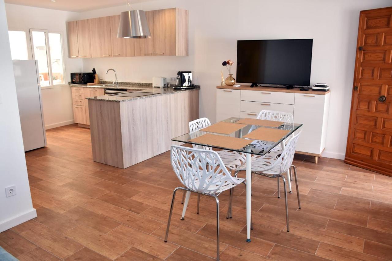 Casa Alex Torrevieja- House - Con Piscina Comunitaria Holiday home Torrevieja